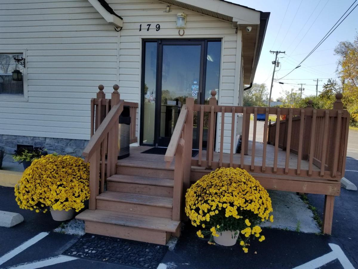 Drakes Creek Inn - Formerly The Relax Inn Hendersonville Eksteriør bilde