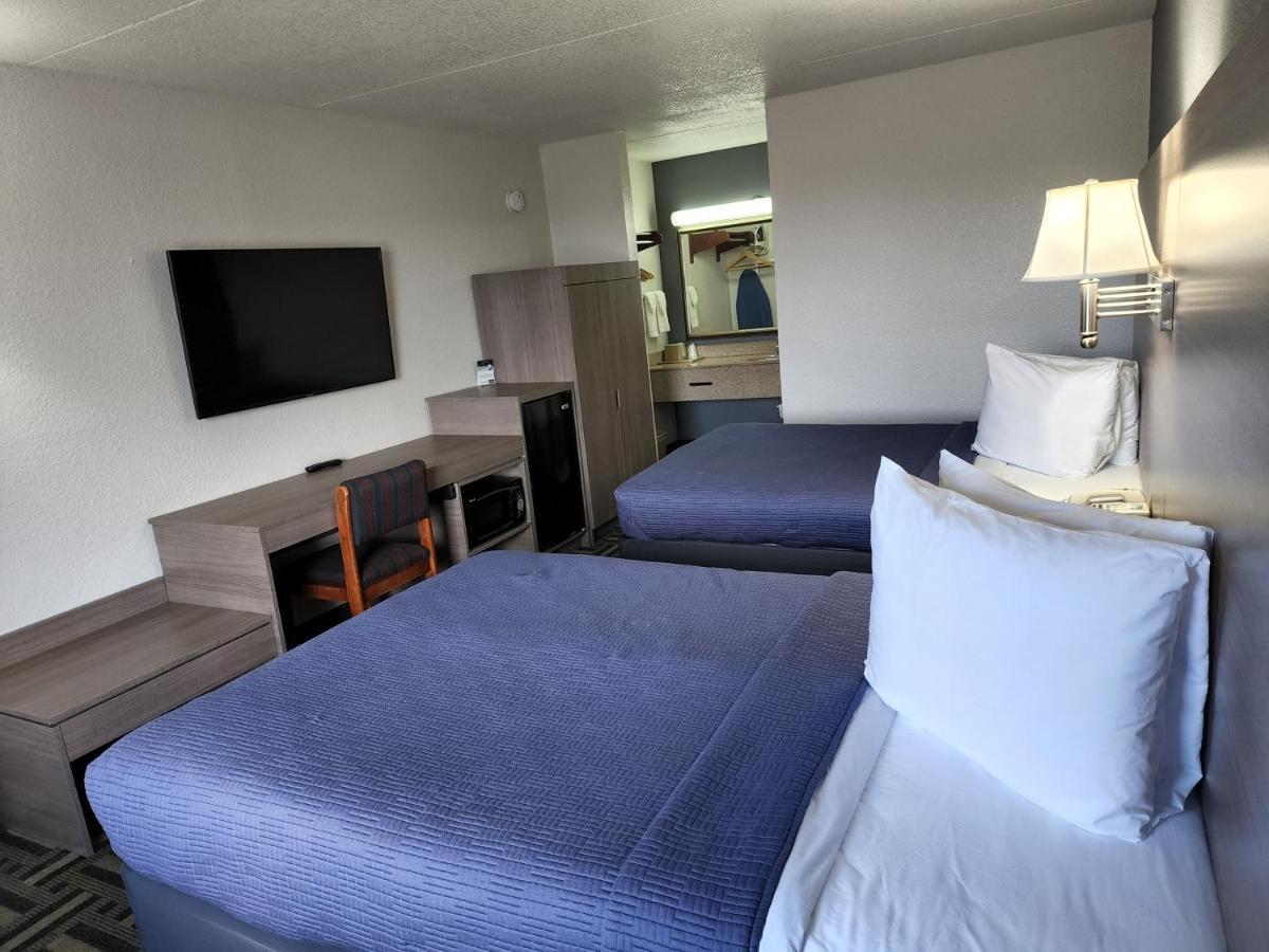 Drakes Creek Inn - Formerly The Relax Inn Hendersonville Eksteriør bilde