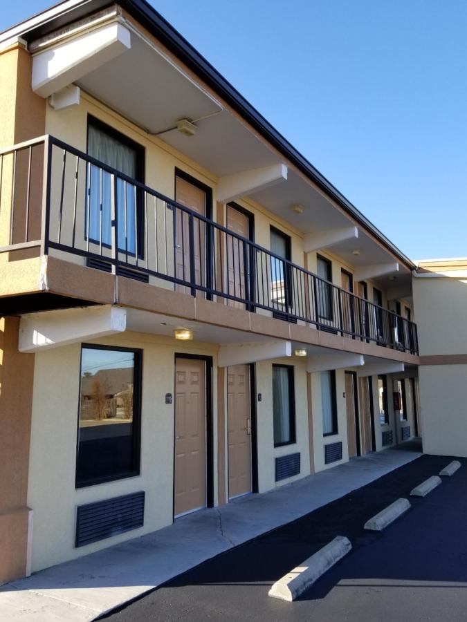 Drakes Creek Inn - Formerly The Relax Inn Hendersonville Eksteriør bilde
